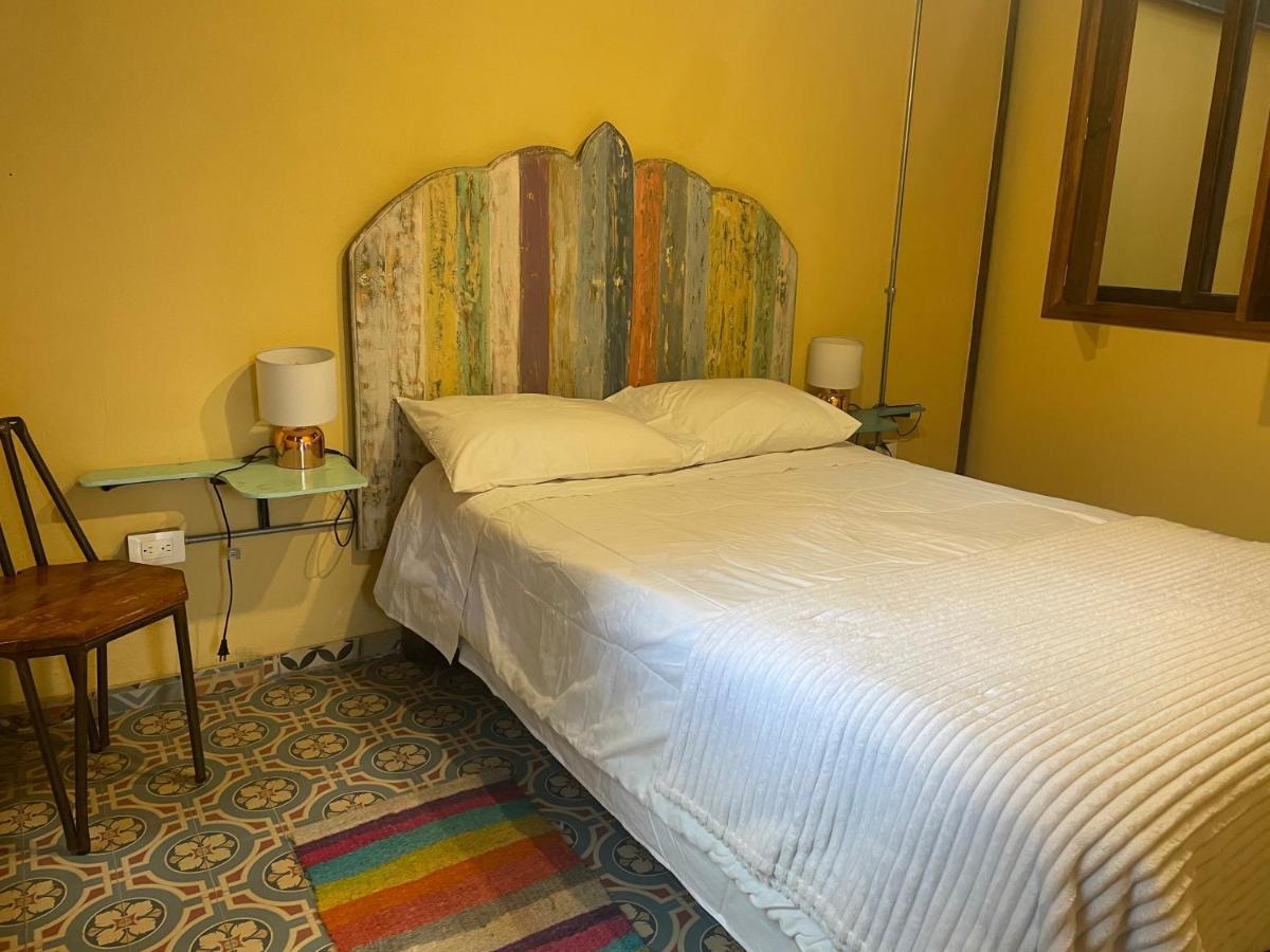 Hostal Casa Astromelia بوغوتا المظهر الخارجي الصورة
