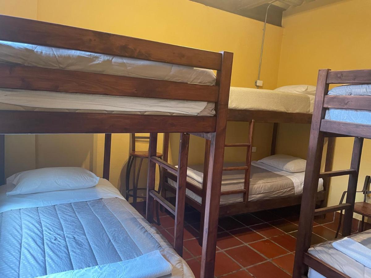 Hostal Casa Astromelia بوغوتا المظهر الخارجي الصورة