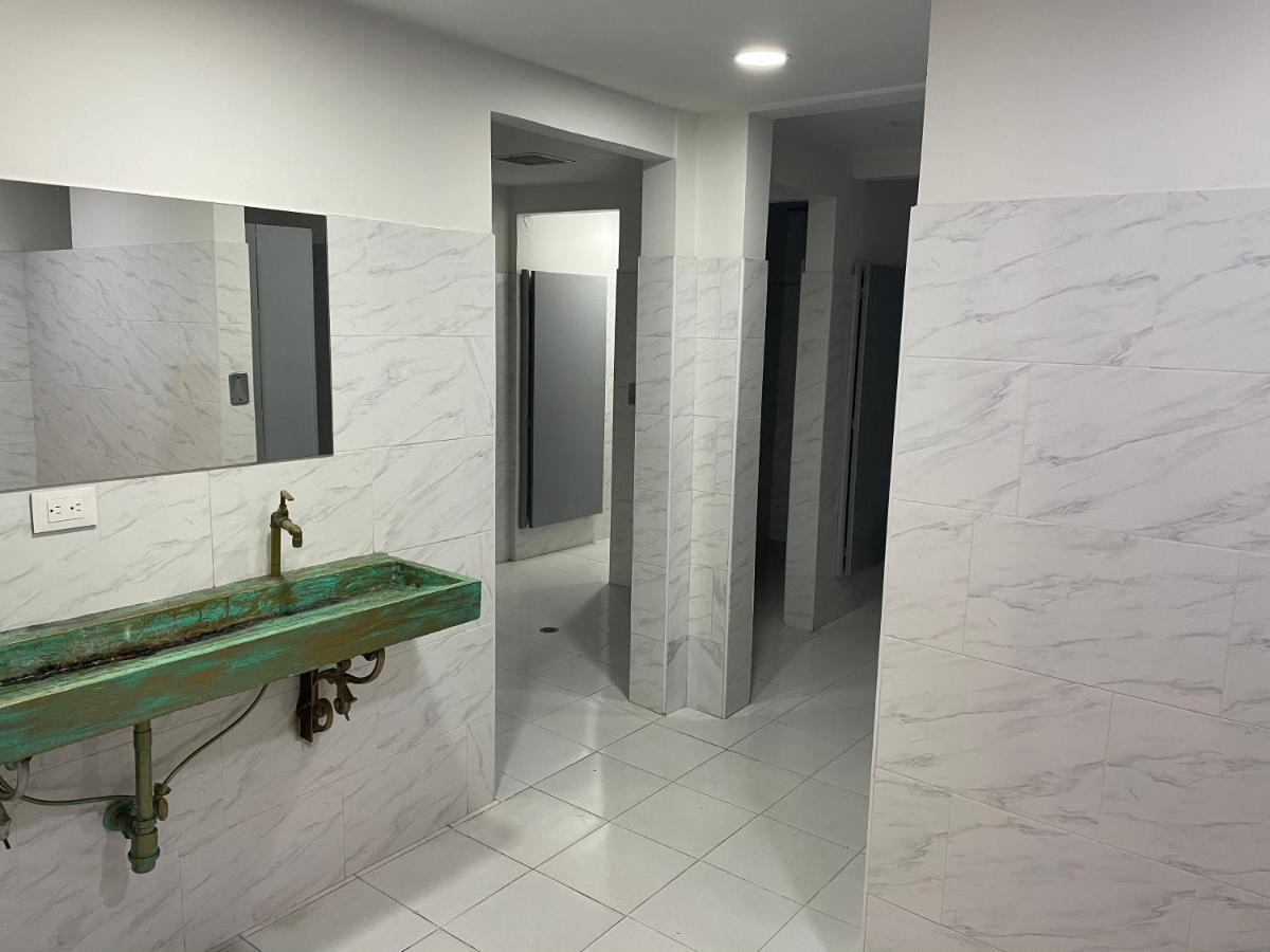Hostal Casa Astromelia بوغوتا المظهر الخارجي الصورة