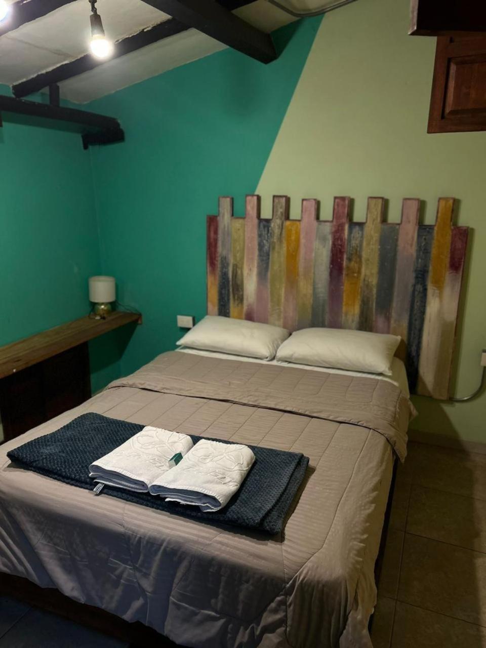 Hostal Casa Astromelia بوغوتا المظهر الخارجي الصورة