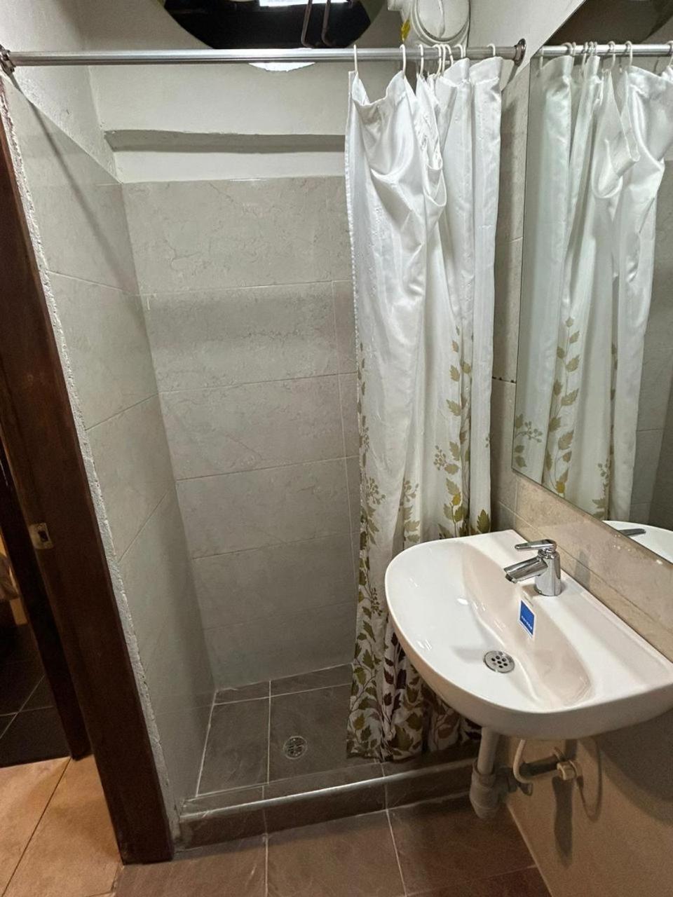 Hostal Casa Astromelia بوغوتا المظهر الخارجي الصورة